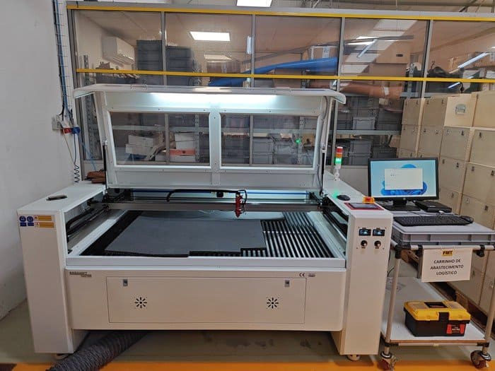 co2 laser cutting machine for foam