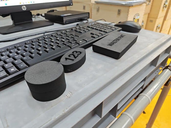 laser cutting foam 700 525