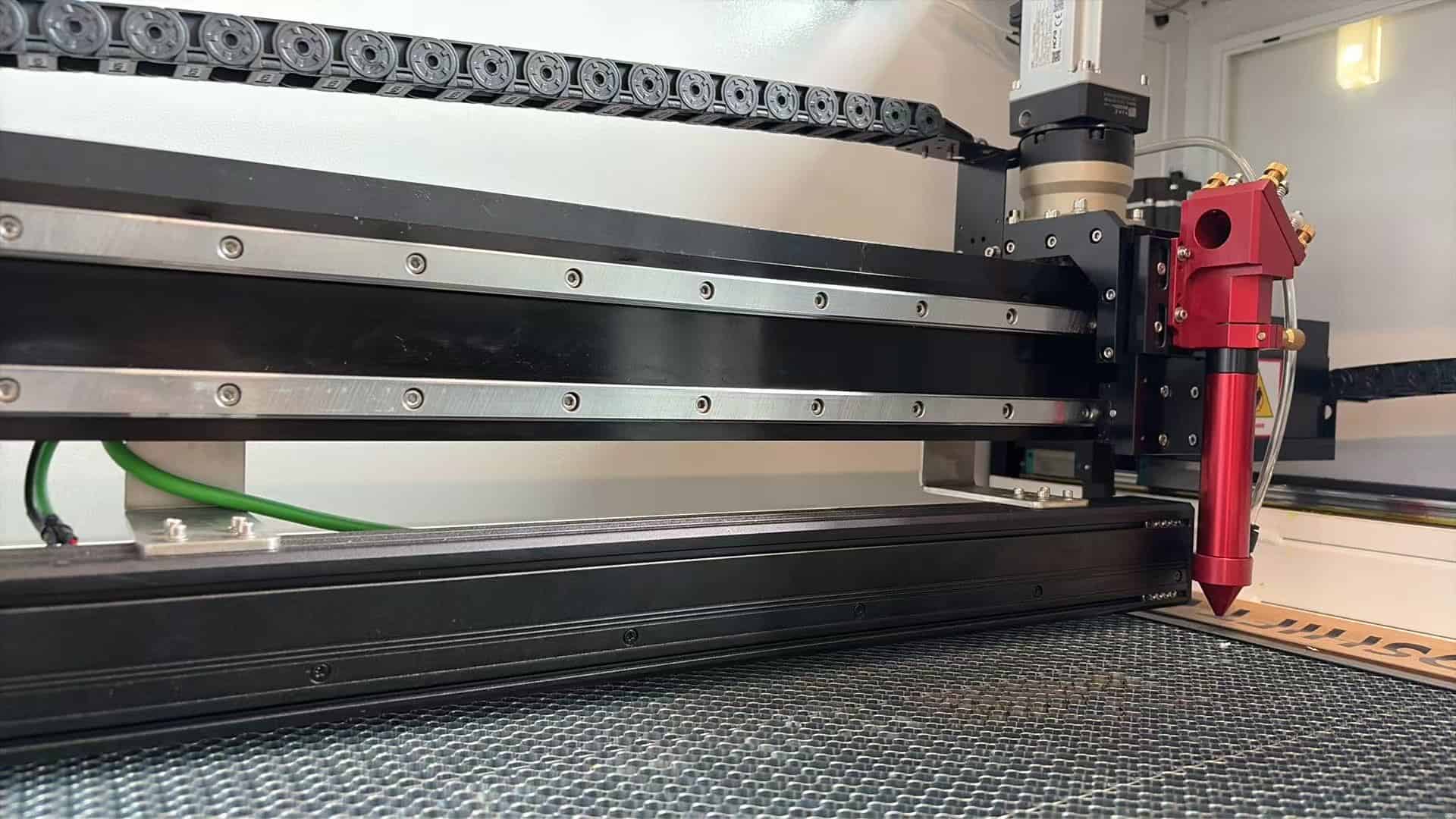 Guida all'acquisto di macchine da taglio laser Vision